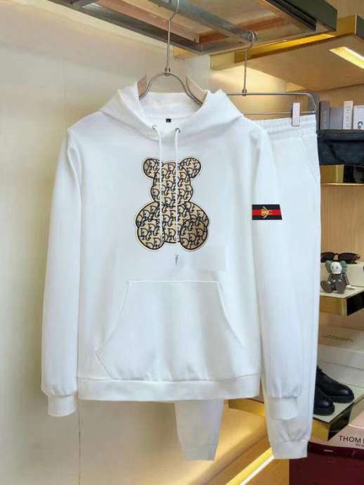Picture of Dior SweatSuits _SKUDiorM-3XL12yn13227830